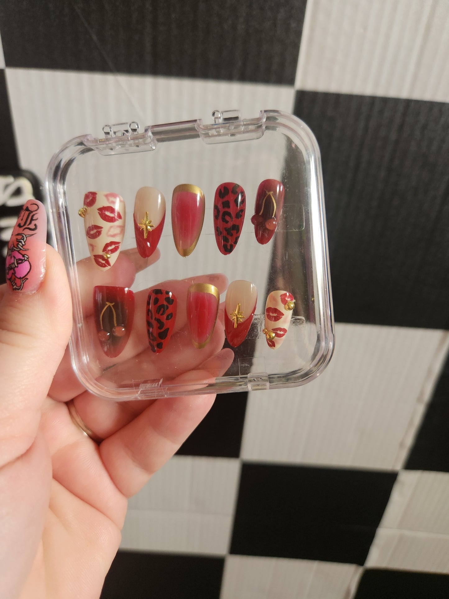 Cherry Lips Valentines Med Nails