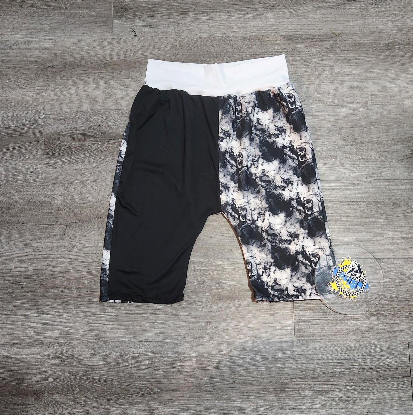 Black & White Smoke Handmade