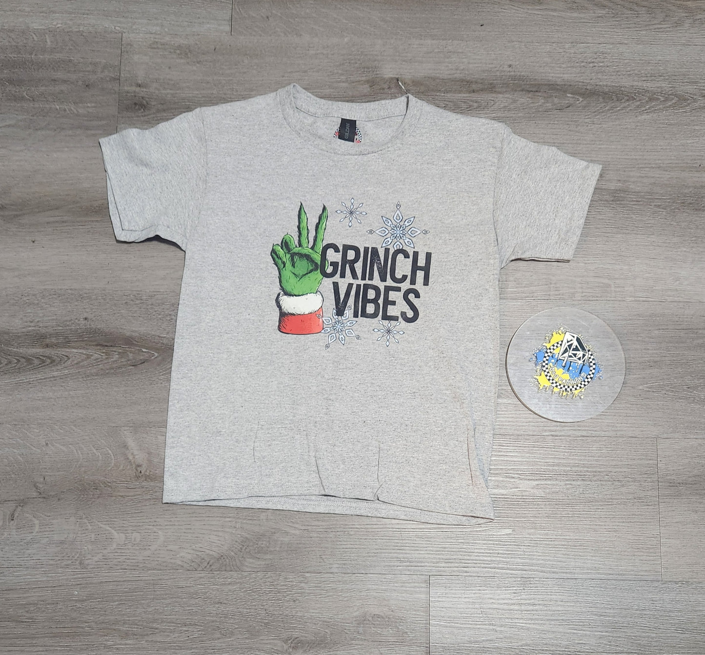 Grinch Vibes Christmas Boys Shirt Girls Shirt Ladies Shirt Mens Shirt