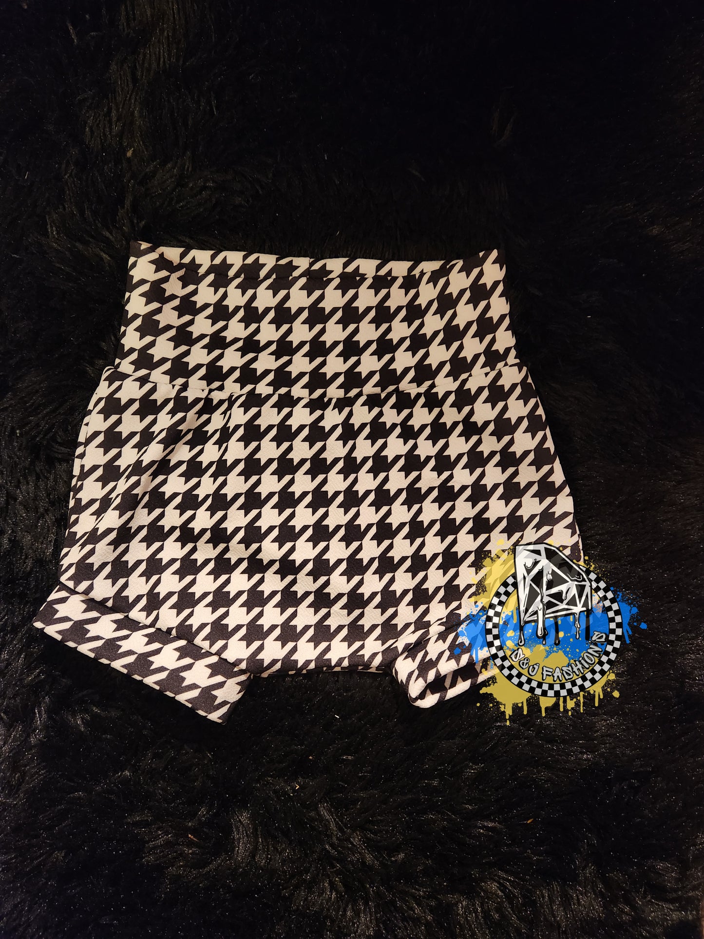 Black & White Houndstooth Handmade