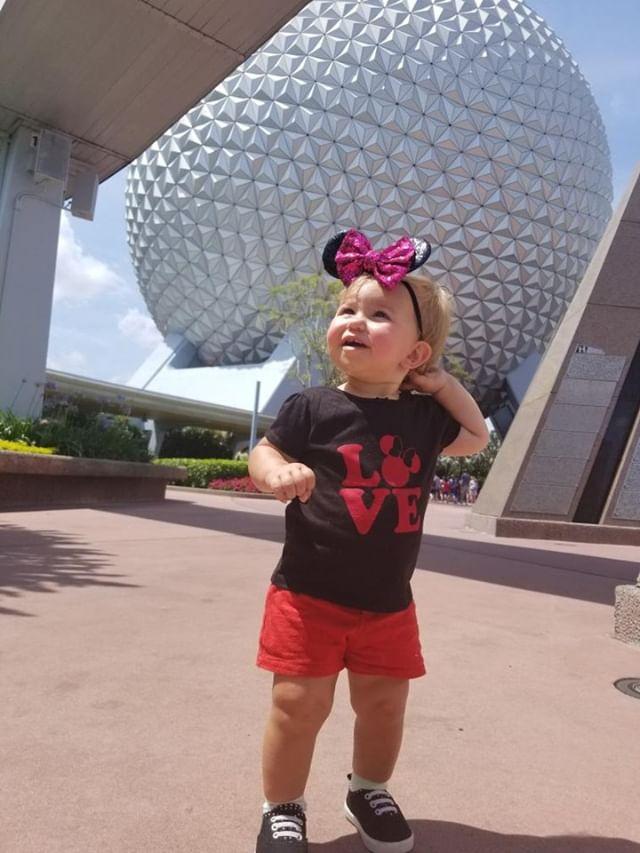 Minnie Mouse Love Girls Shirt