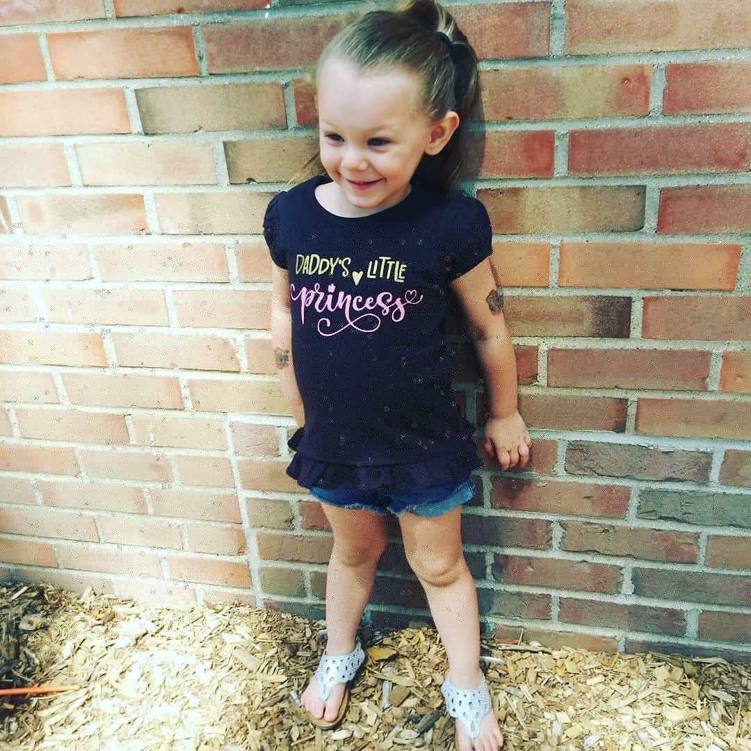 Daddy's little princess Girls Shirt