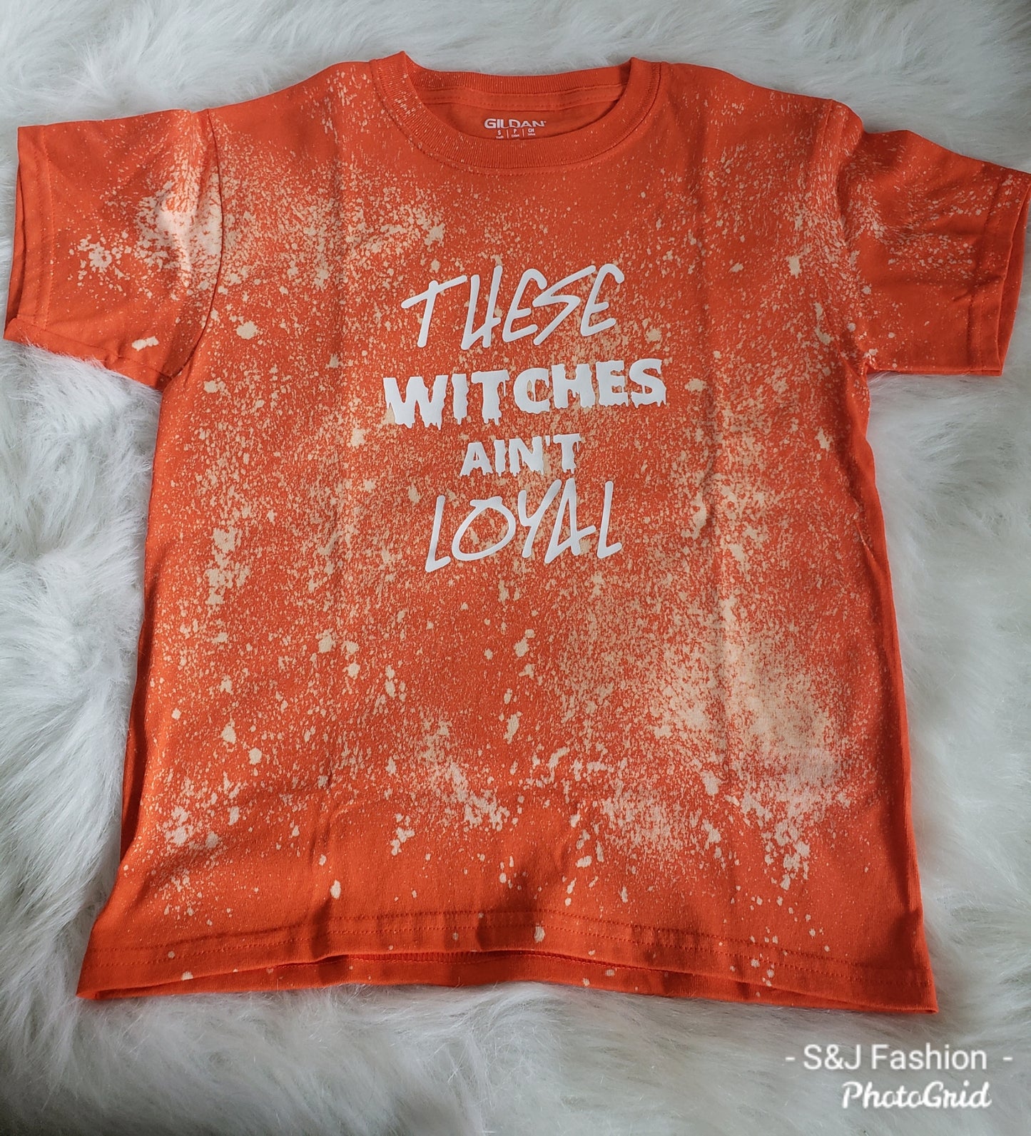 These witches ain't loyal Boys Shirt Girls Shirt Halloween