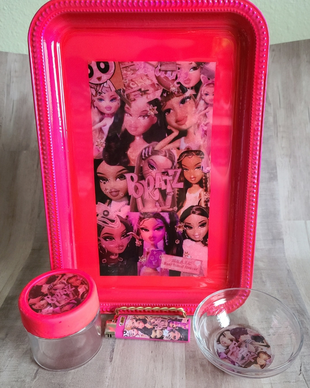 Bratz Rolling Trays 4pc Set