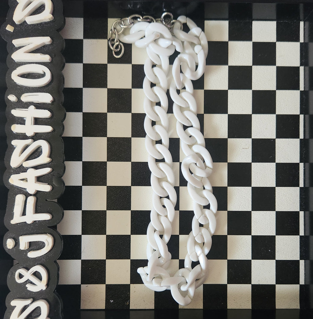 White Chain