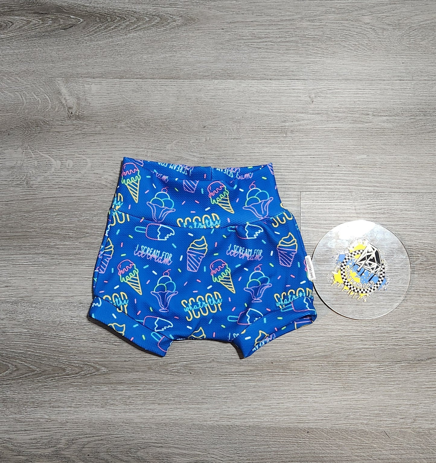 Neon Scoop Handmade