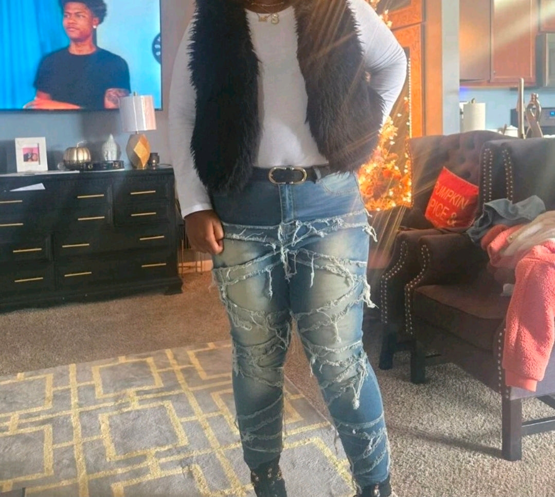 Med Washed Frayed Plus Size Jeans