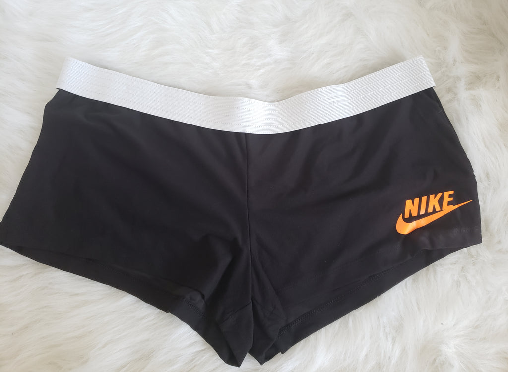 Ladies Shorts Nike Designer