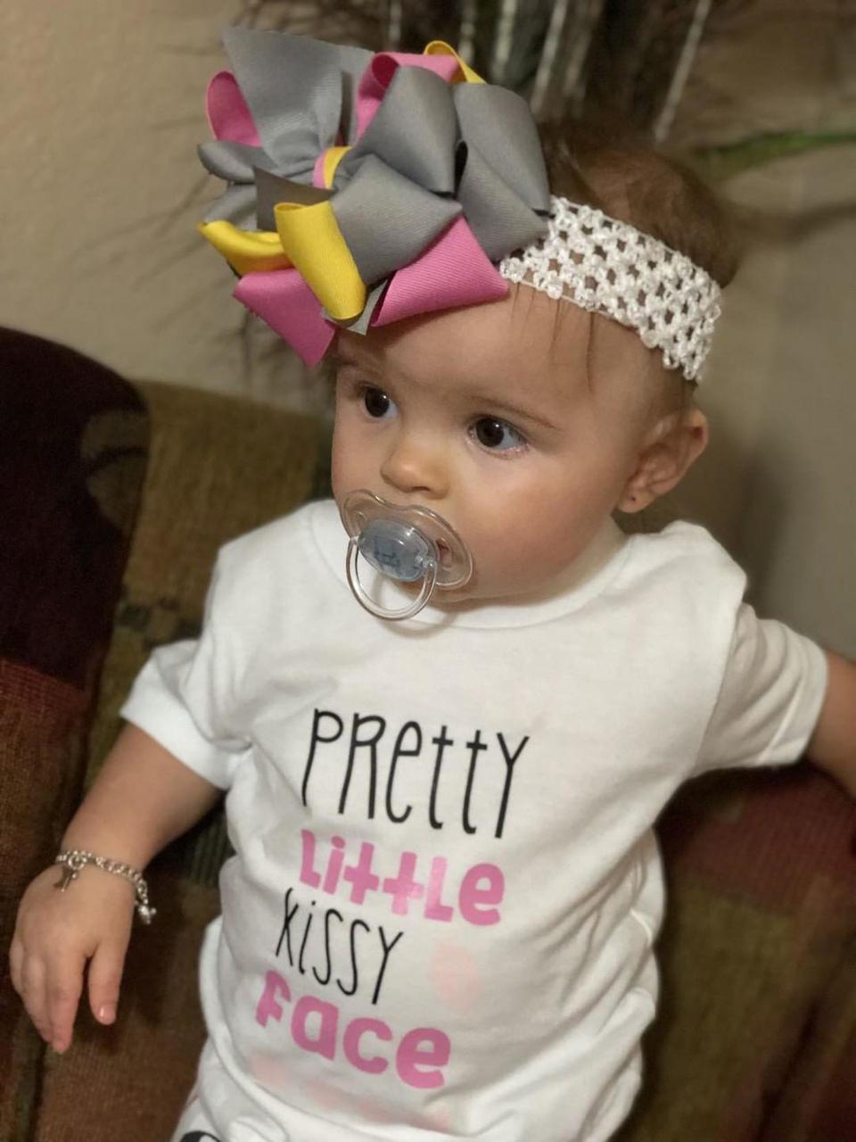 Pretty Little Kissy Face Girls Shirt Valentines