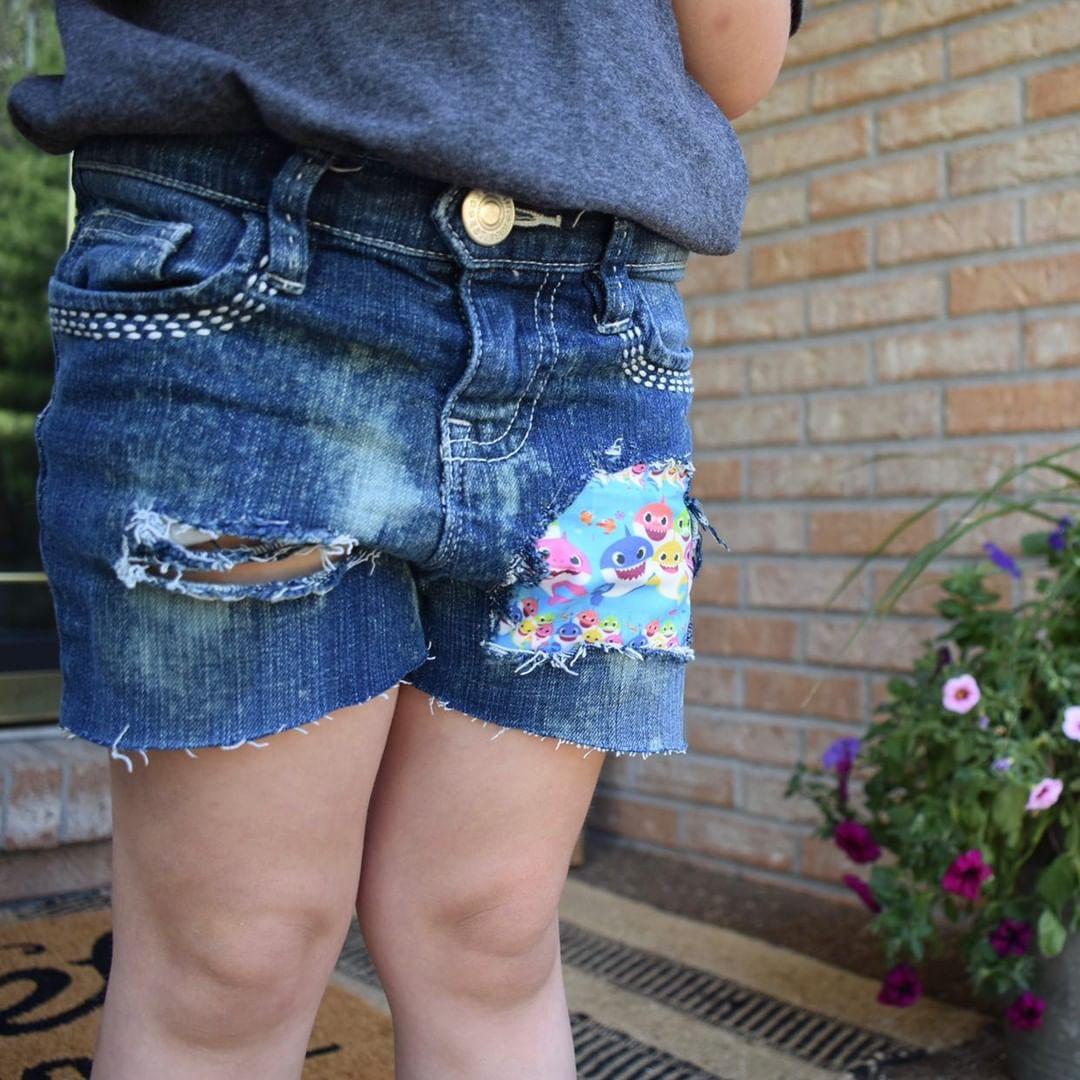 Baby Shark Girls Distressed Jean Shorts