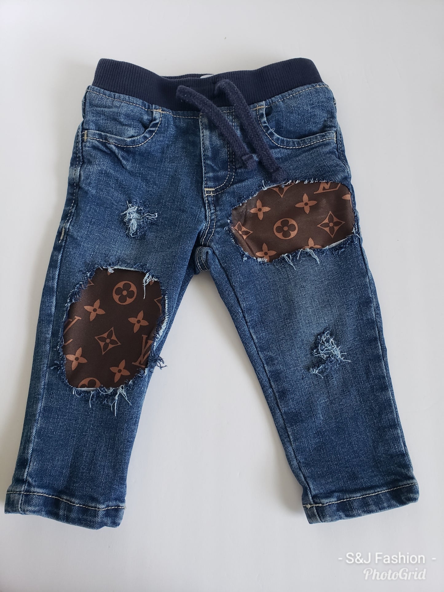 Brown LV Girls Distressed Jeans Designer